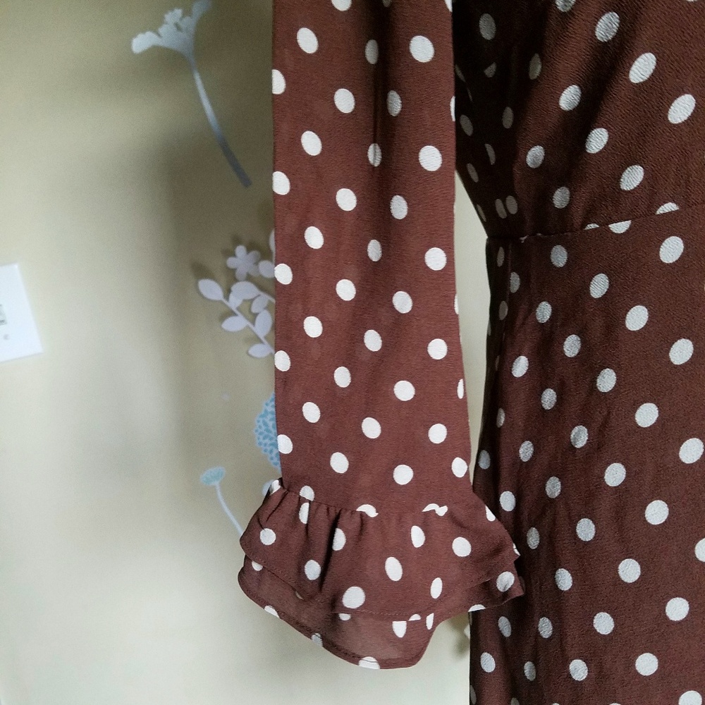 🆕️🔥Reformation Polka Dot Finch Dress🔥 - Picture 6 of 8